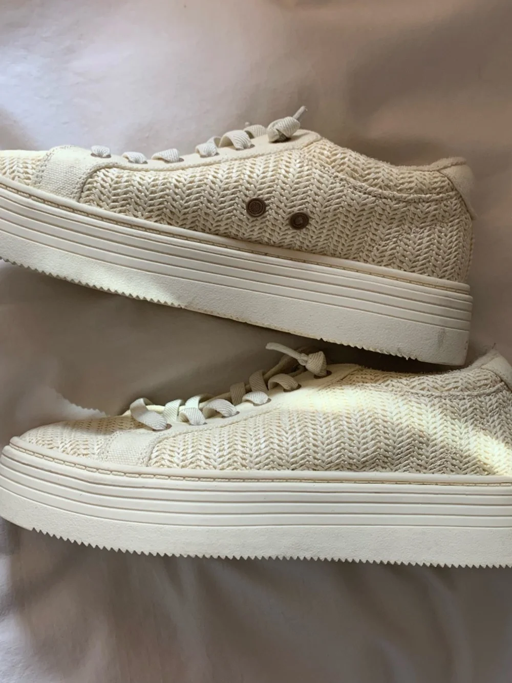 Roxy cream 'Sheilahh 2.0 Platform Sneaker'